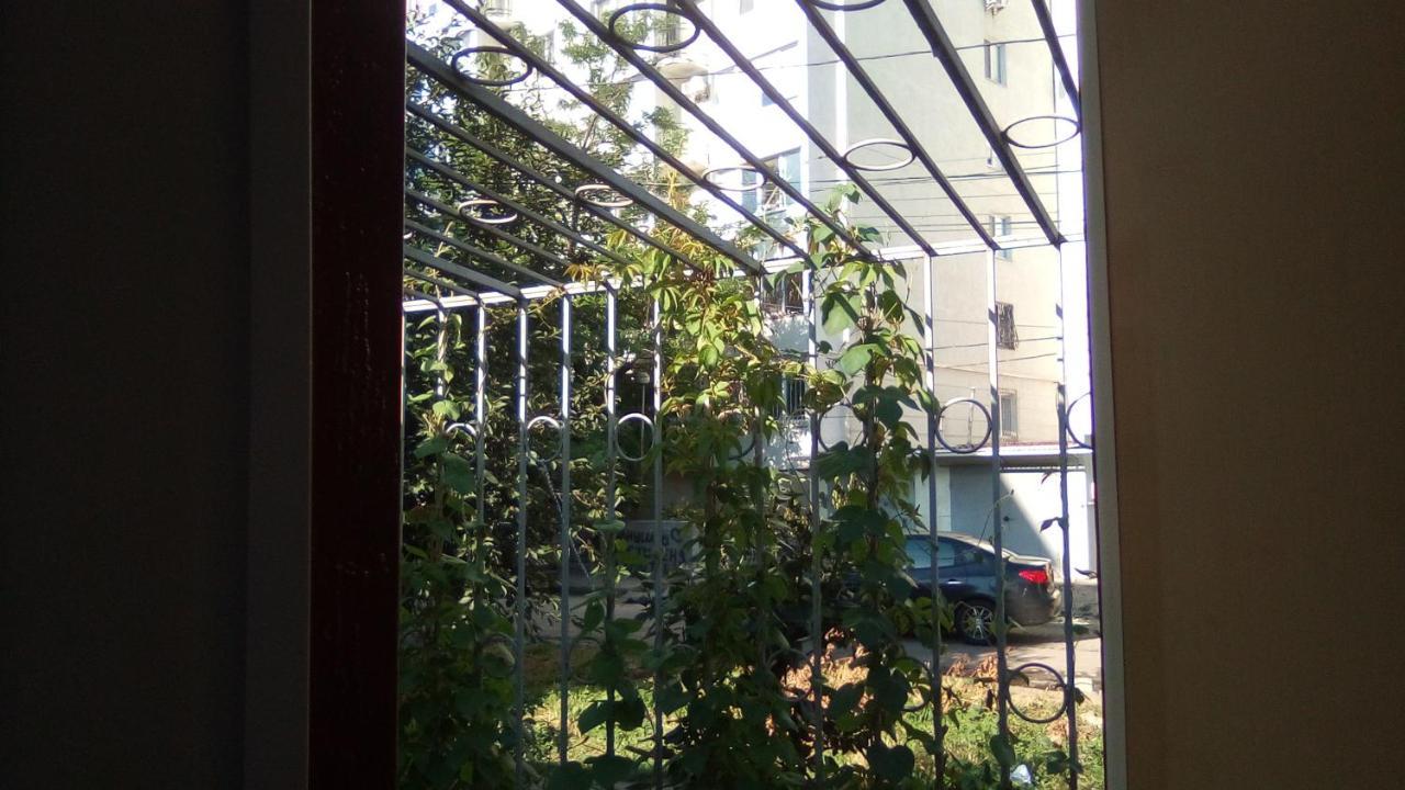 1-Я Слободская, 17А, Угол Проспекта Центрального, 3 Дивана, Wi-Fi, Отдельный Вход. Mykolajiw Exterior foto