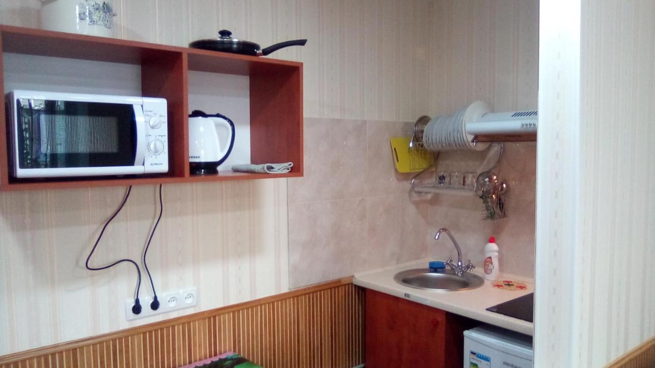 1-Я Слободская, 17А, Угол Проспекта Центрального, 3 Дивана, Wi-Fi, Отдельный Вход. Mykolajiw Exterior foto